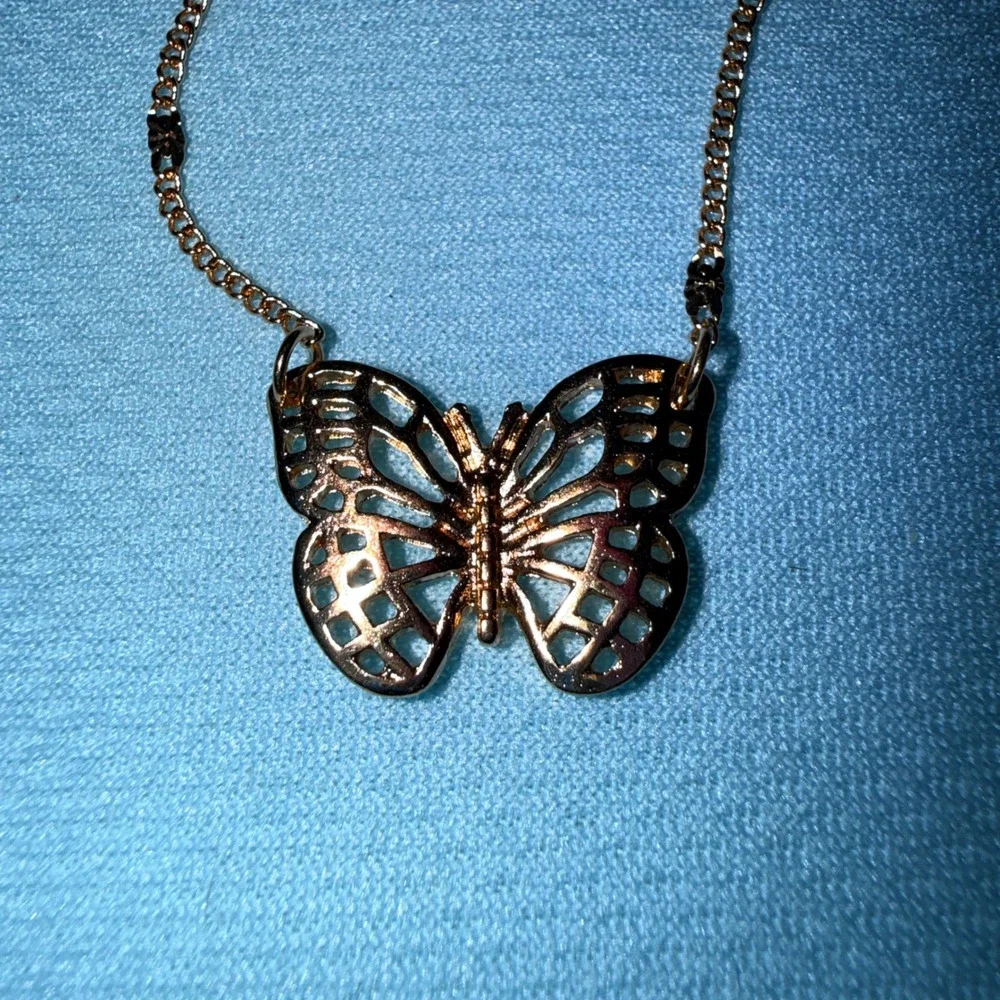 Wild Fable Necklace Set Kids OS Butterfly Heart Pearl Gold Tone 4PC